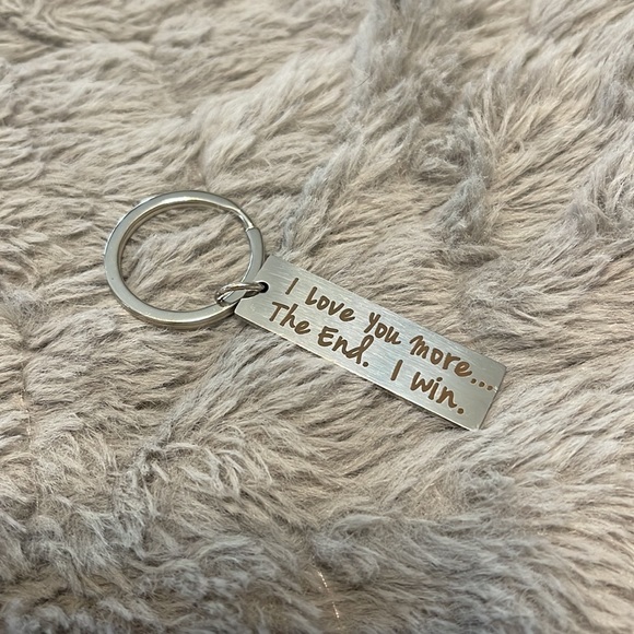 **FREE WITH ANY PURCHASE** KEYCHAIN | Amazon - Picture 3 of 8